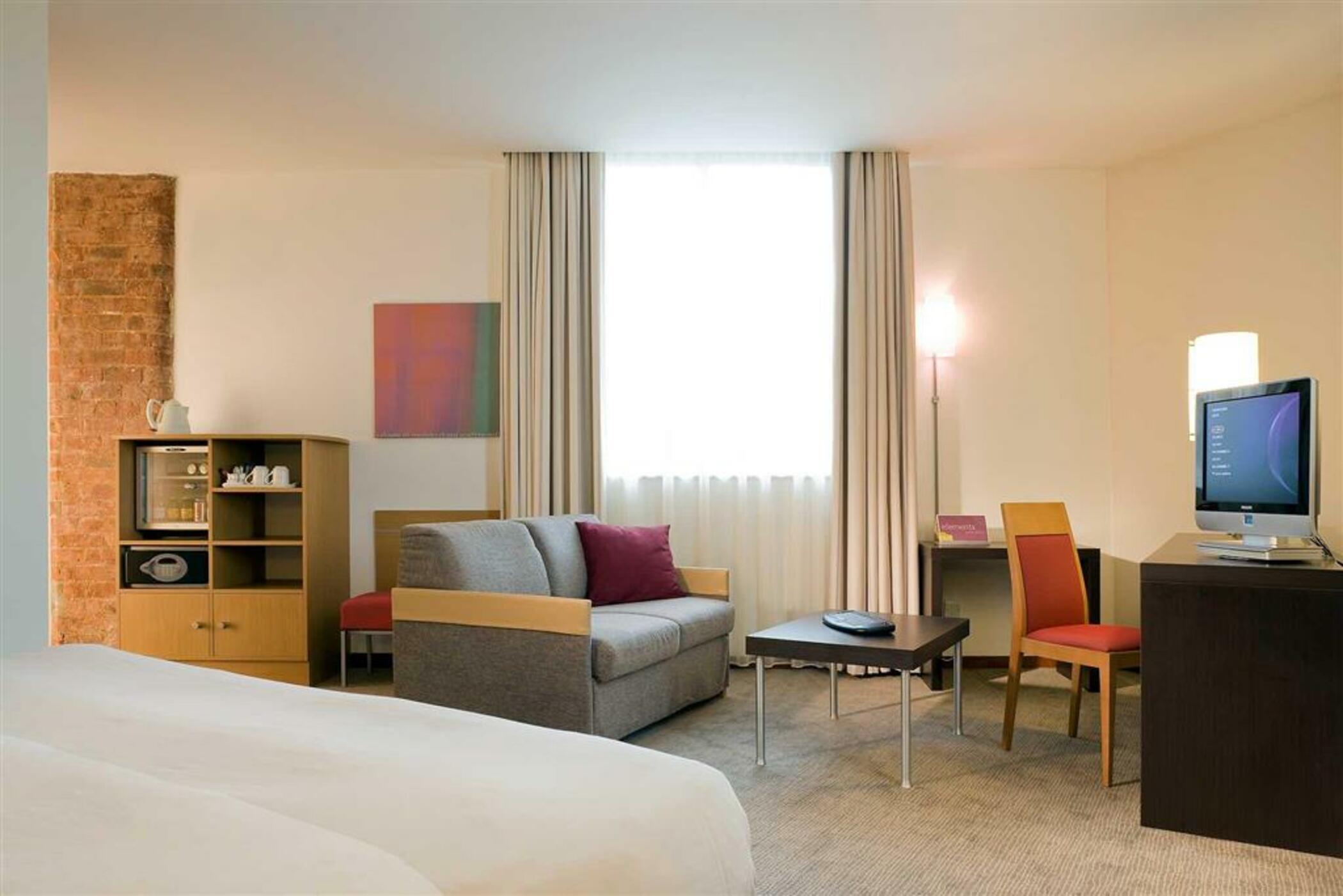 Отель Novotel Centre Кардифф