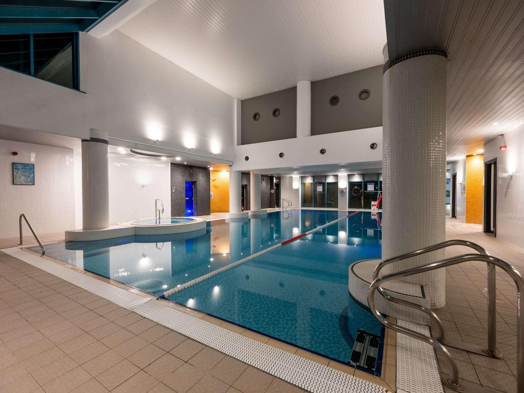 Novotel Centre Hotel 4*