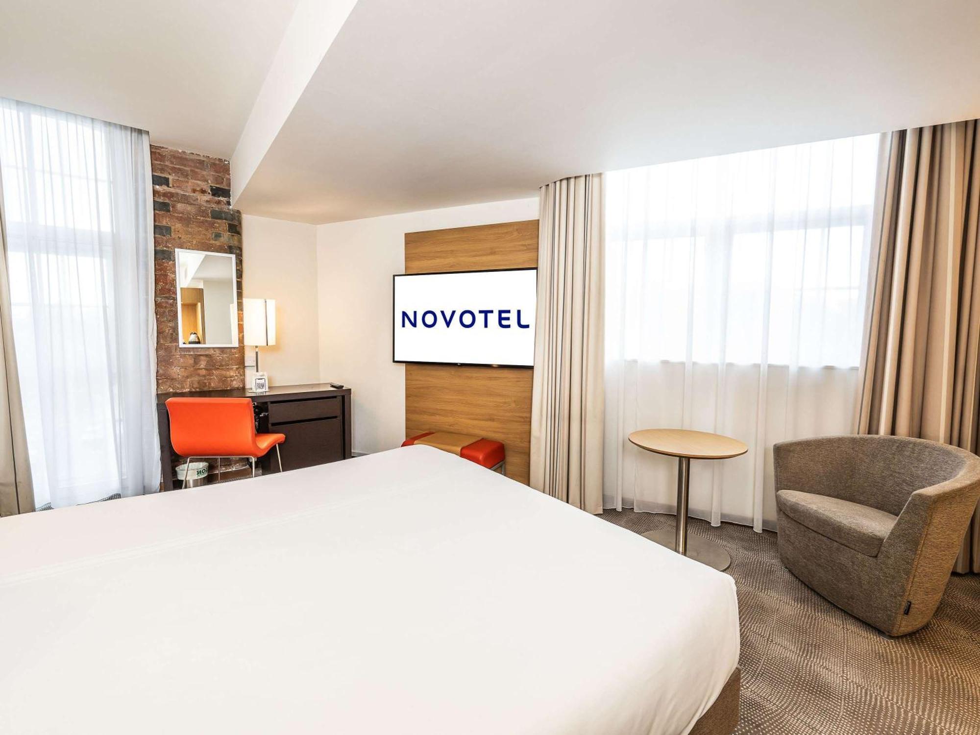 Novotel Centre Hotel 4*