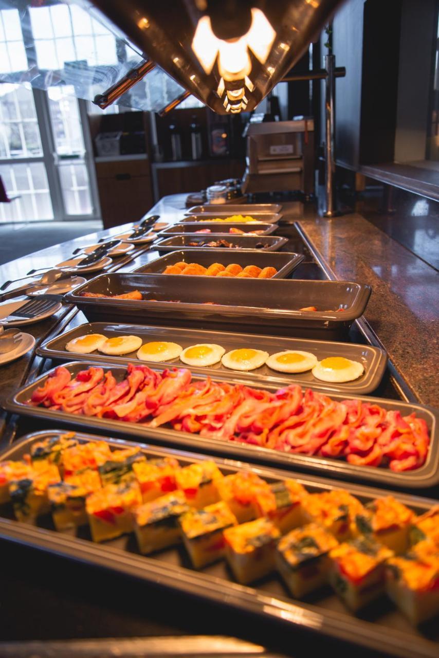Novotel Centre Hotel 4*
